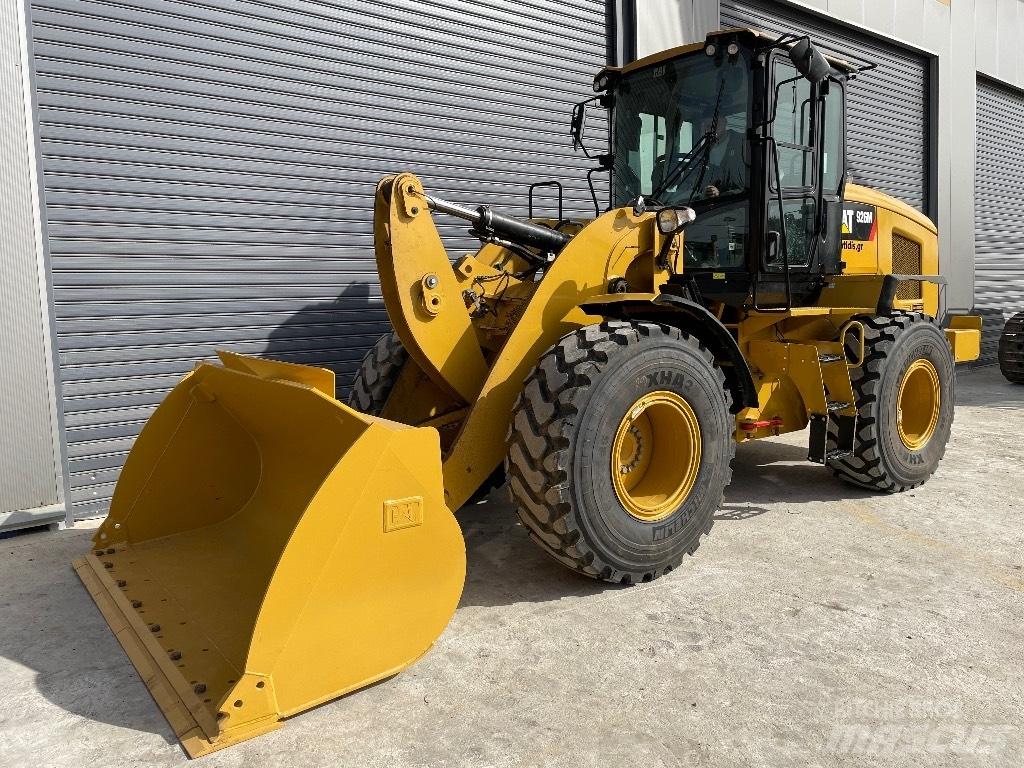 CAT 926M Utovarivači na točkove