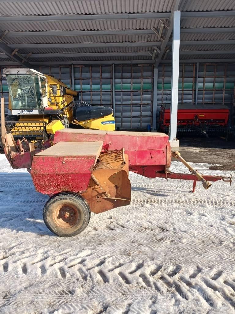 New Holland 265 Prese/balirke za četvrtaste bale