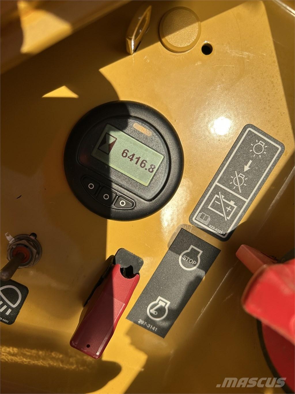 CAT D 5 LGP Buldožeri guseničari