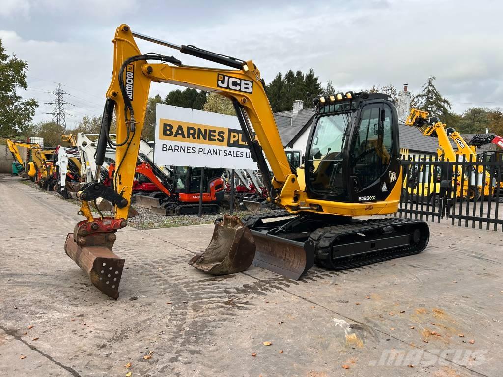 JCB 8085 ZTS Midi bageri 7t – 12t