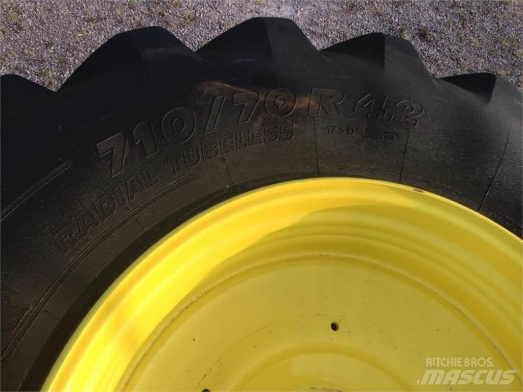 Michelin 710/70R42 Gume, točkovi i felne