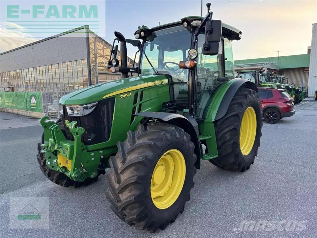 John Deere 5095 m Traktori