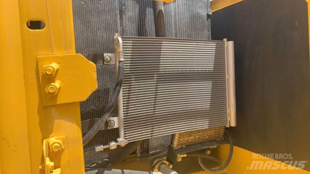 Komatsu PC 200 -8mo Bageri guseničari
