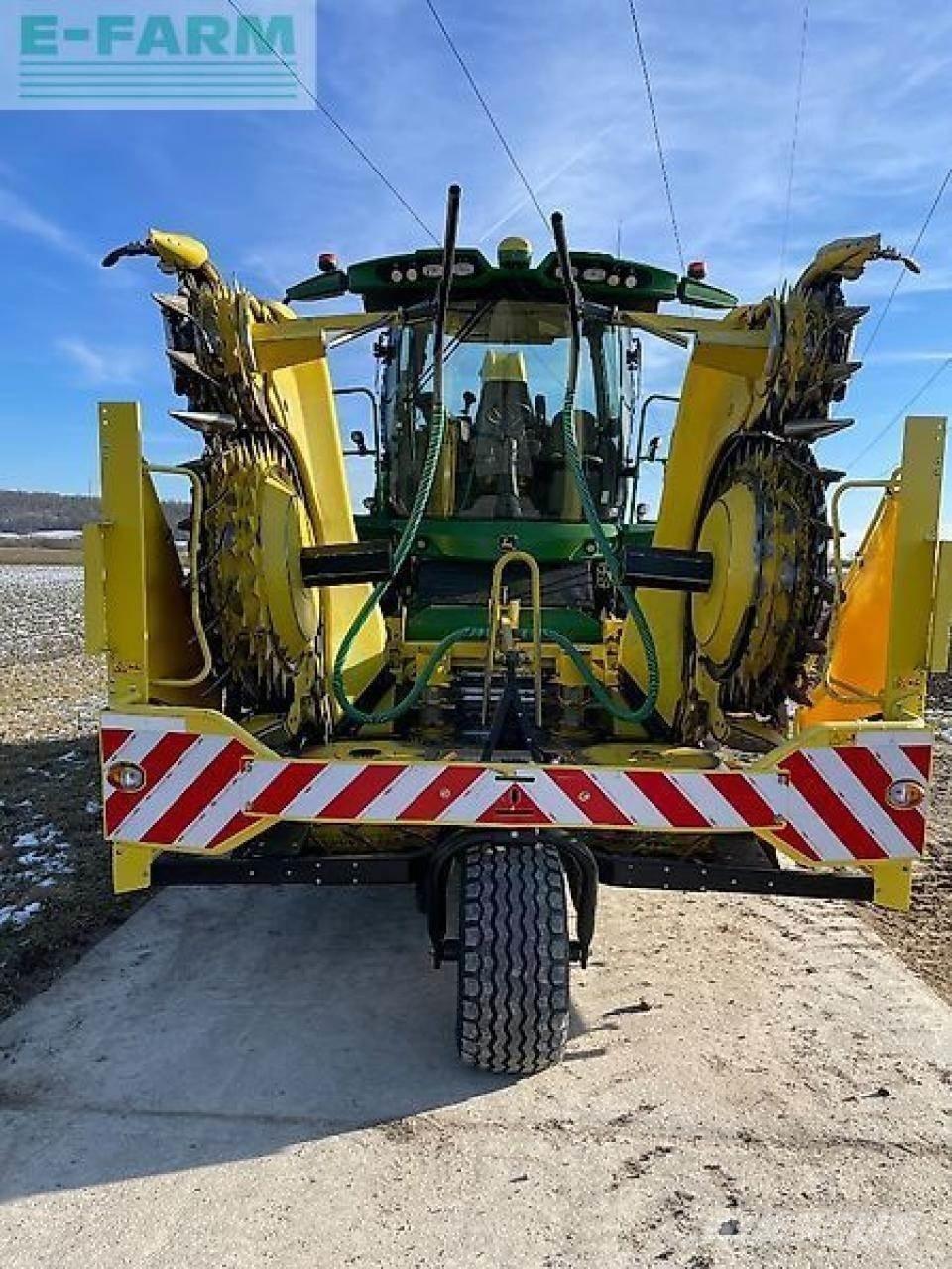 John Deere 8500 Mašine za stočnu hranu sa sopstvenim pogonom