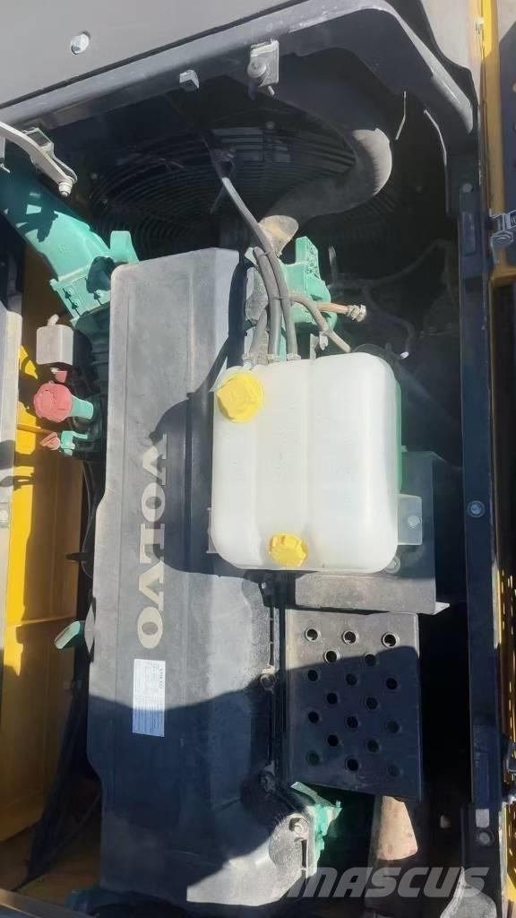 Volvo EC 480 Bageri guseničari