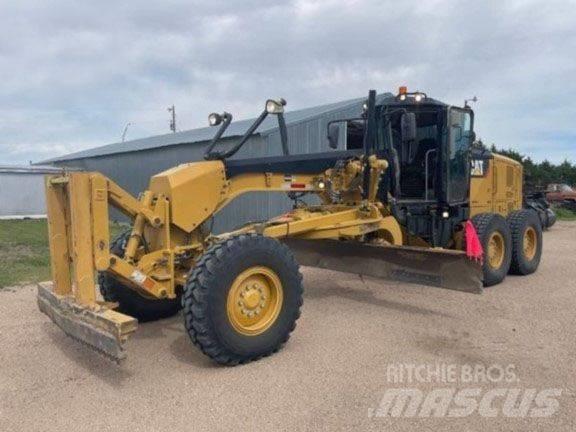 CAT 140 M 2 Grejderi
