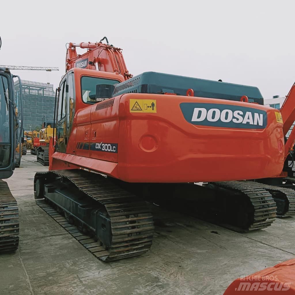 Doosan DX 300 LC Bageri guseničari