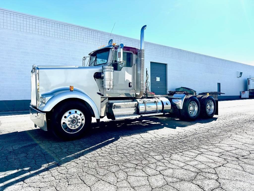 Kenworth W 900 L Tegljači