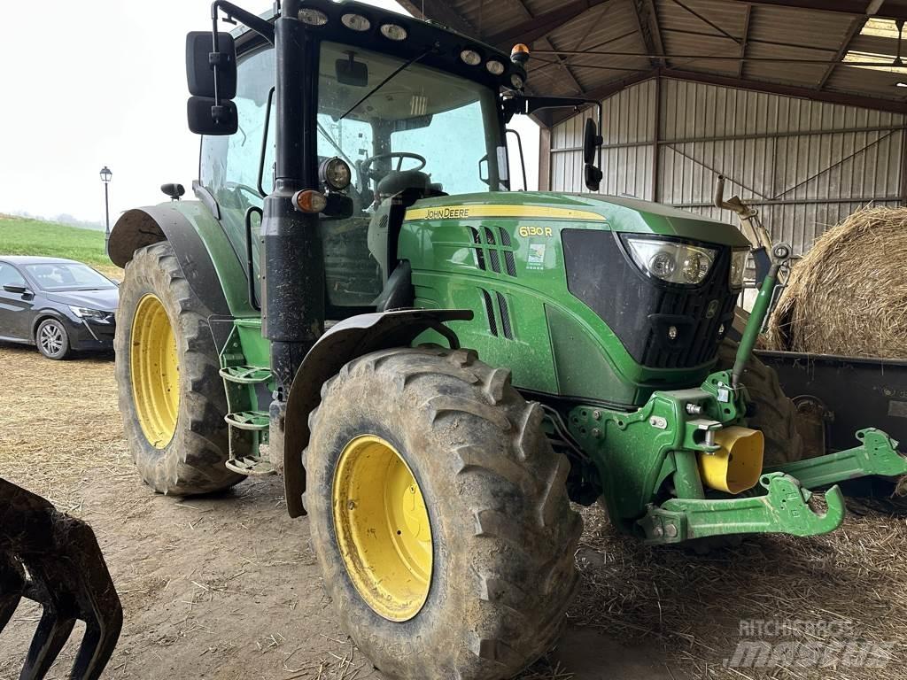 John Deere 6130R Traktori