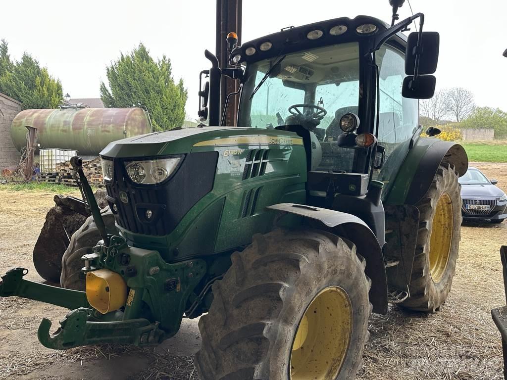 John Deere 6130R Traktori