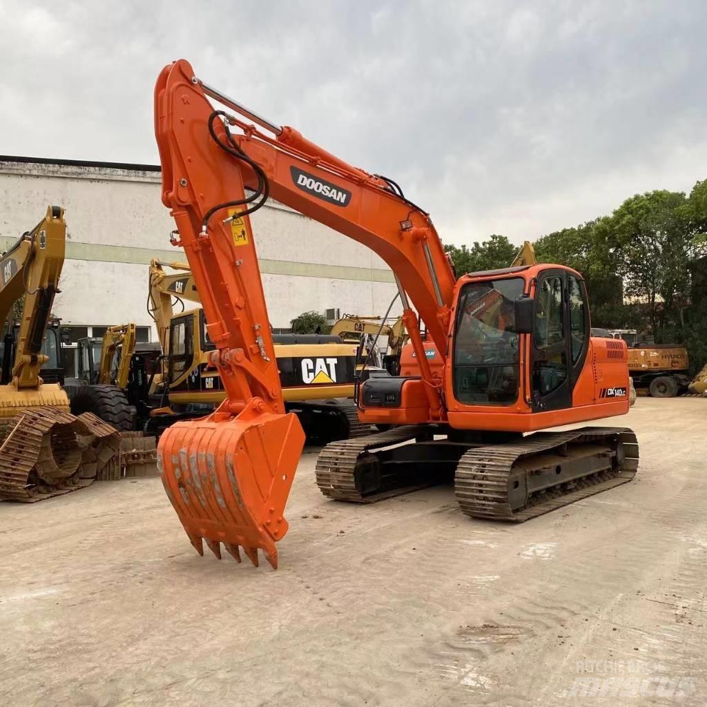Doosan DX 140 LC Bageri guseničari