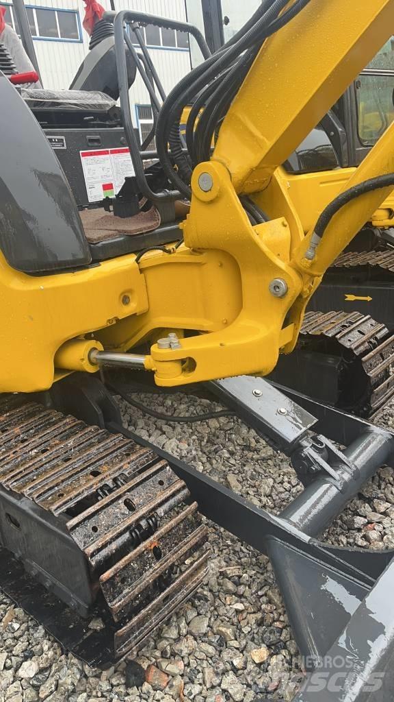 Komatsu PC 30 Bageri guseničari