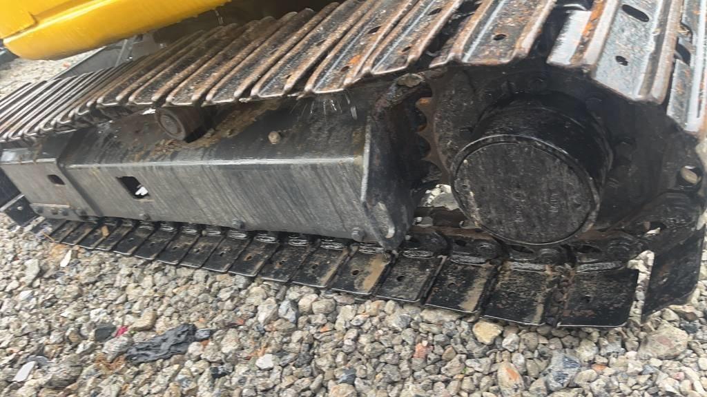 Komatsu PC 30 Bageri guseničari