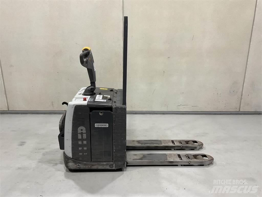 Atlet PMR200P Nisko podizni električni viljuškar sa stajalištom
