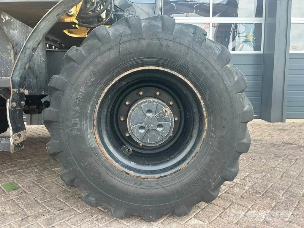 CAT M313D Bageri točkaši