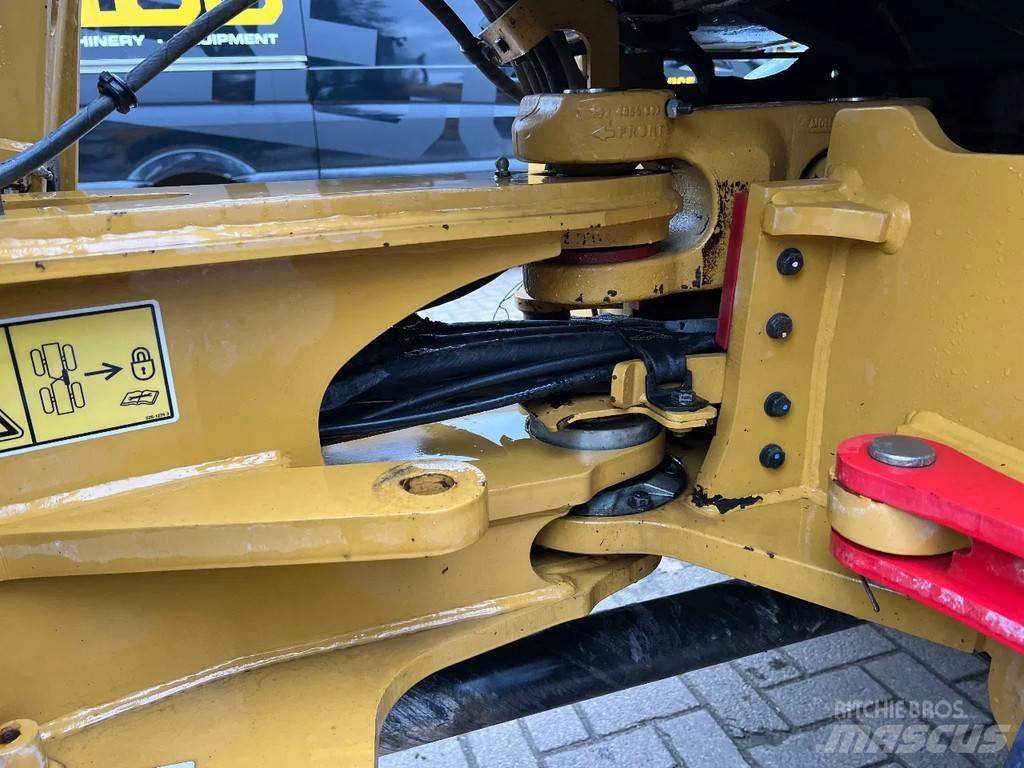 CAT 908M Utovarivači na točkove