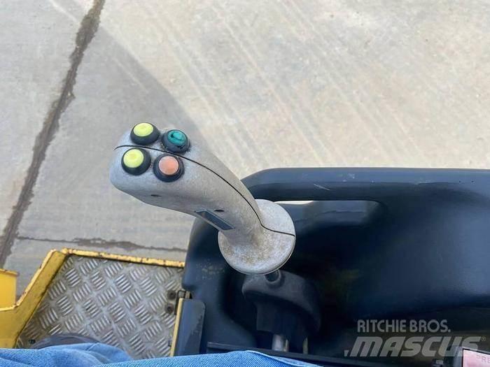 Bomag BW 80 AD-5 Valjci sa duplim bubnjem