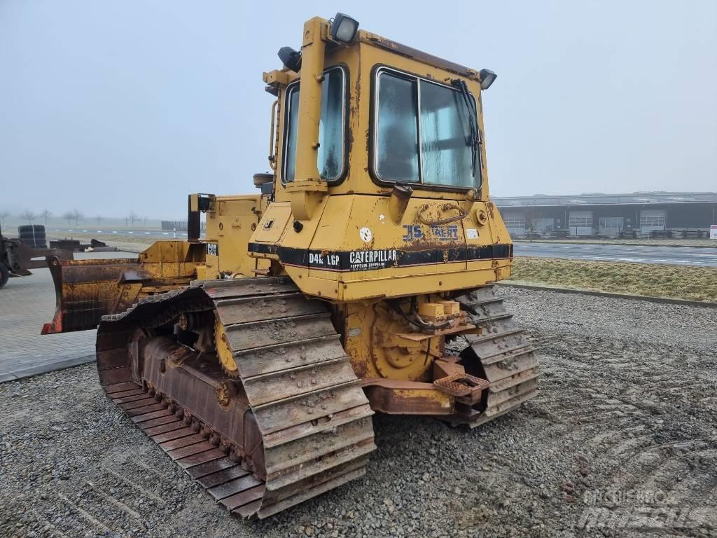 CAT D 4 H Buldožeri guseničari