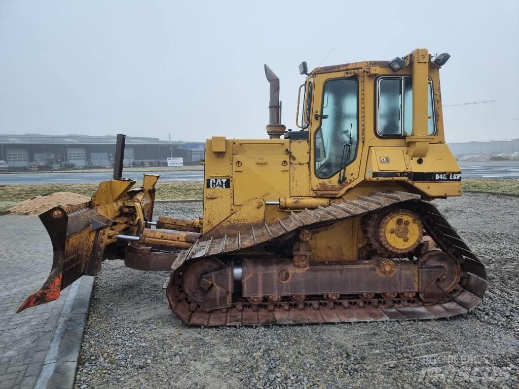 CAT D 4 H Buldožeri guseničari
