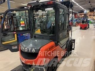 Toyota 02-8 FDJF 35 Dizelski viljuškari