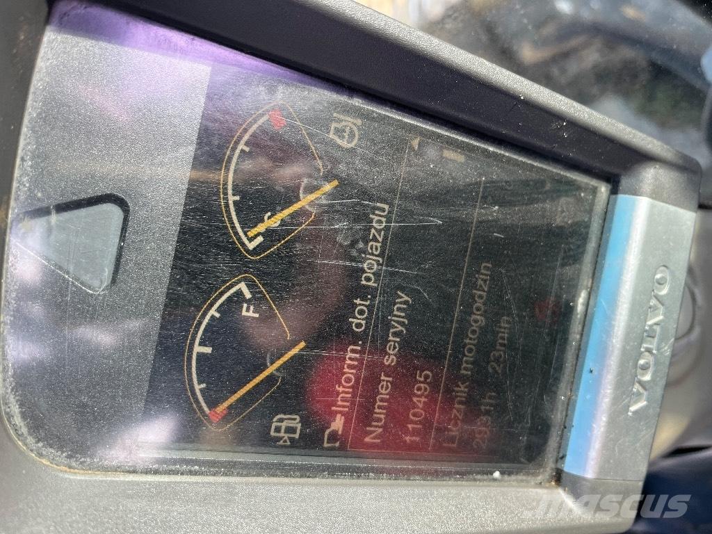 Volvo EC 240 C L Bageri guseničari