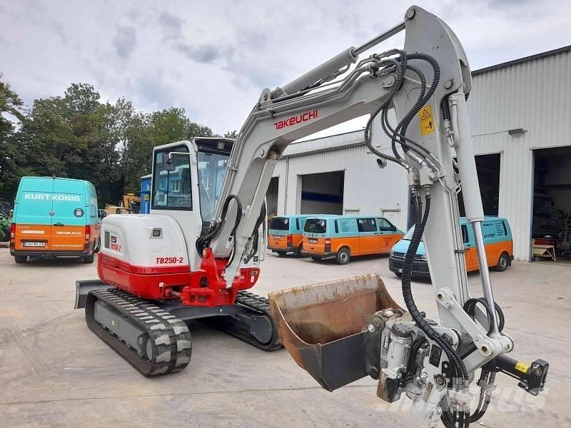 Takeuchi TB 250-2 Mini bageri < 7t