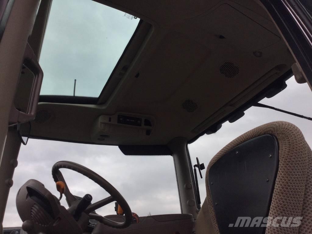 John Deere 6130R Traktori