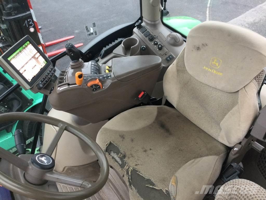 John Deere 6130R Traktori