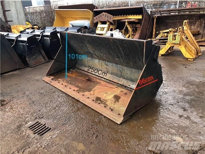 CAT 930H/K Kašike / Korpe