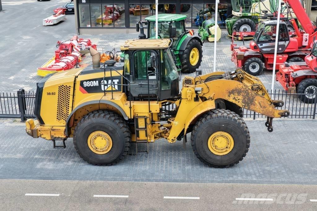 CAT 980M shovel + Bak Utovarivači na točkove