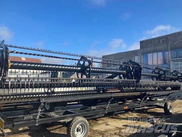 MacDon FD135 Glave hederi za kombajne