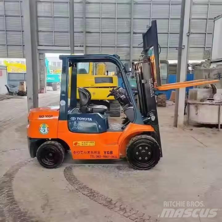 Toyota FD35 Dizelski viljuškari