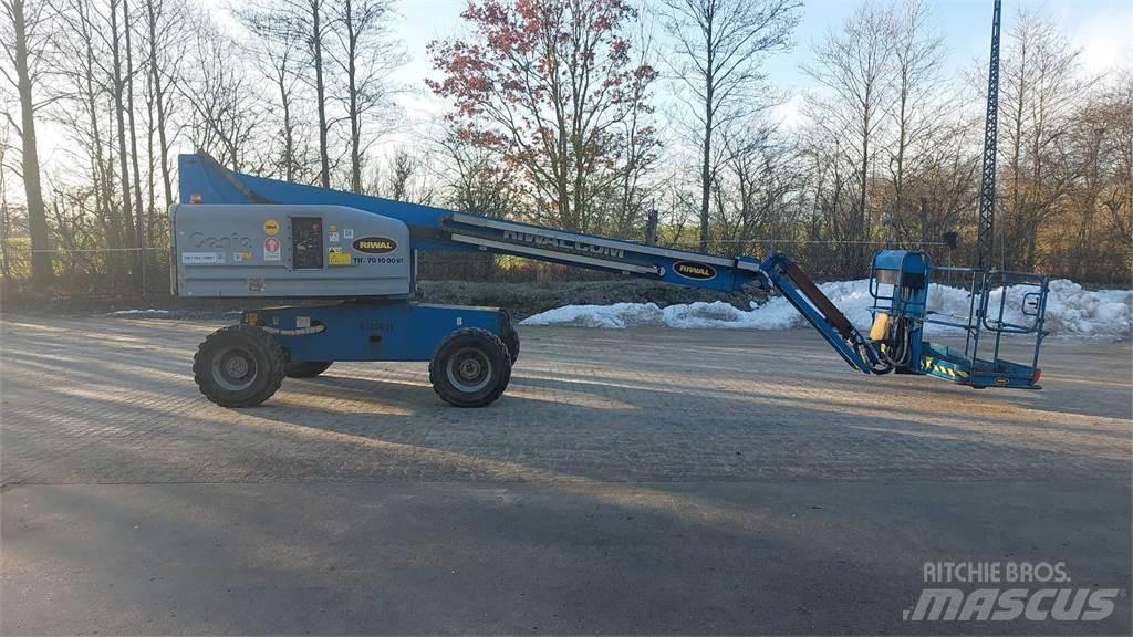 Genie S45G Teleskopske podizne platforme