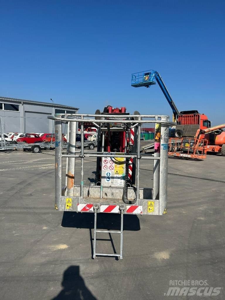 Hinowa 17.75 Zglobne podizne platforme