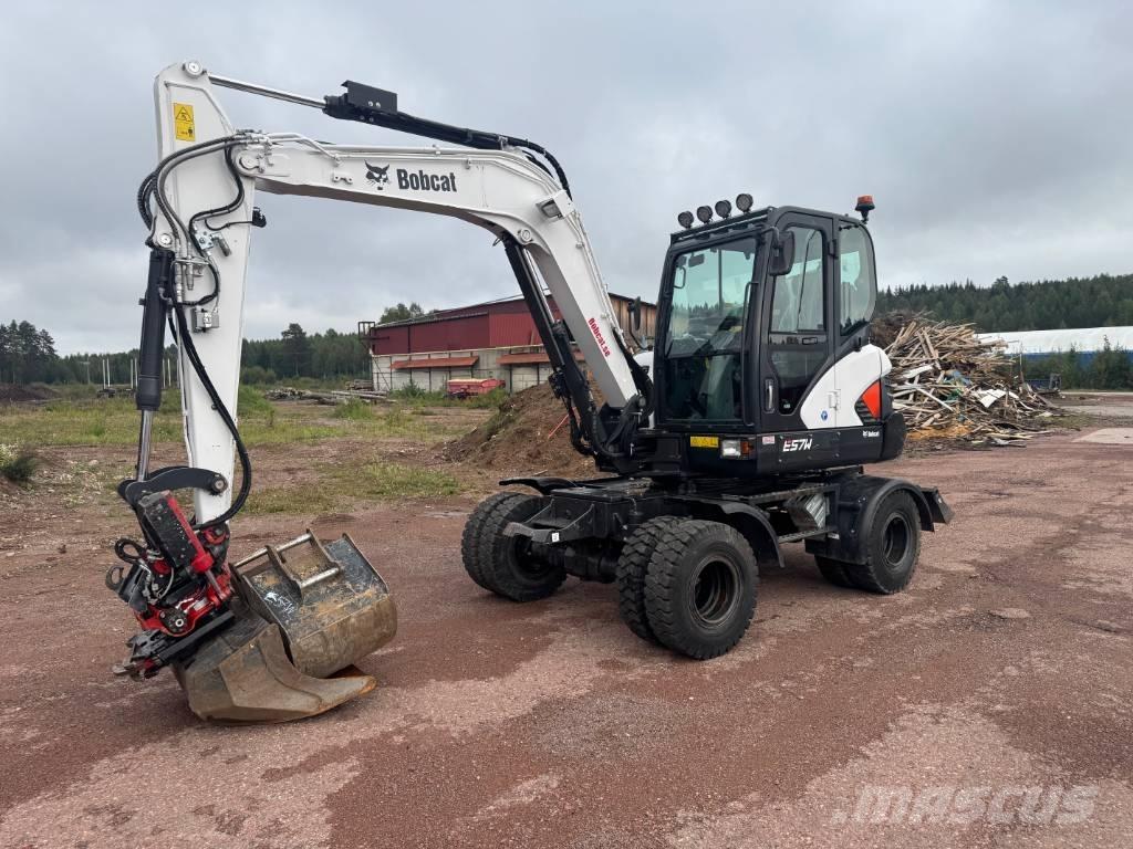 Bobcat E 57 W Bageri točkaši
