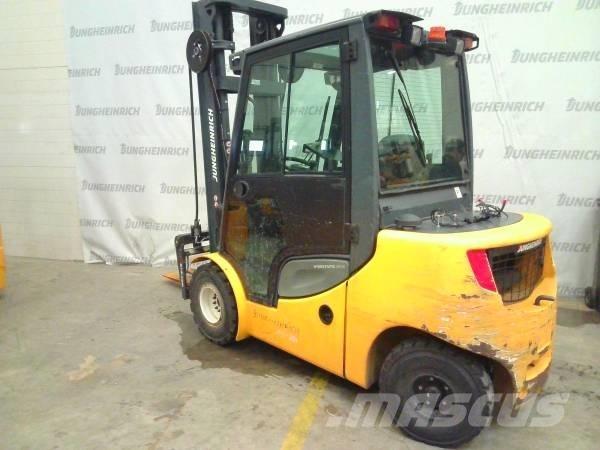 Jungheinrich DFG 430 Dizelski viljuškari