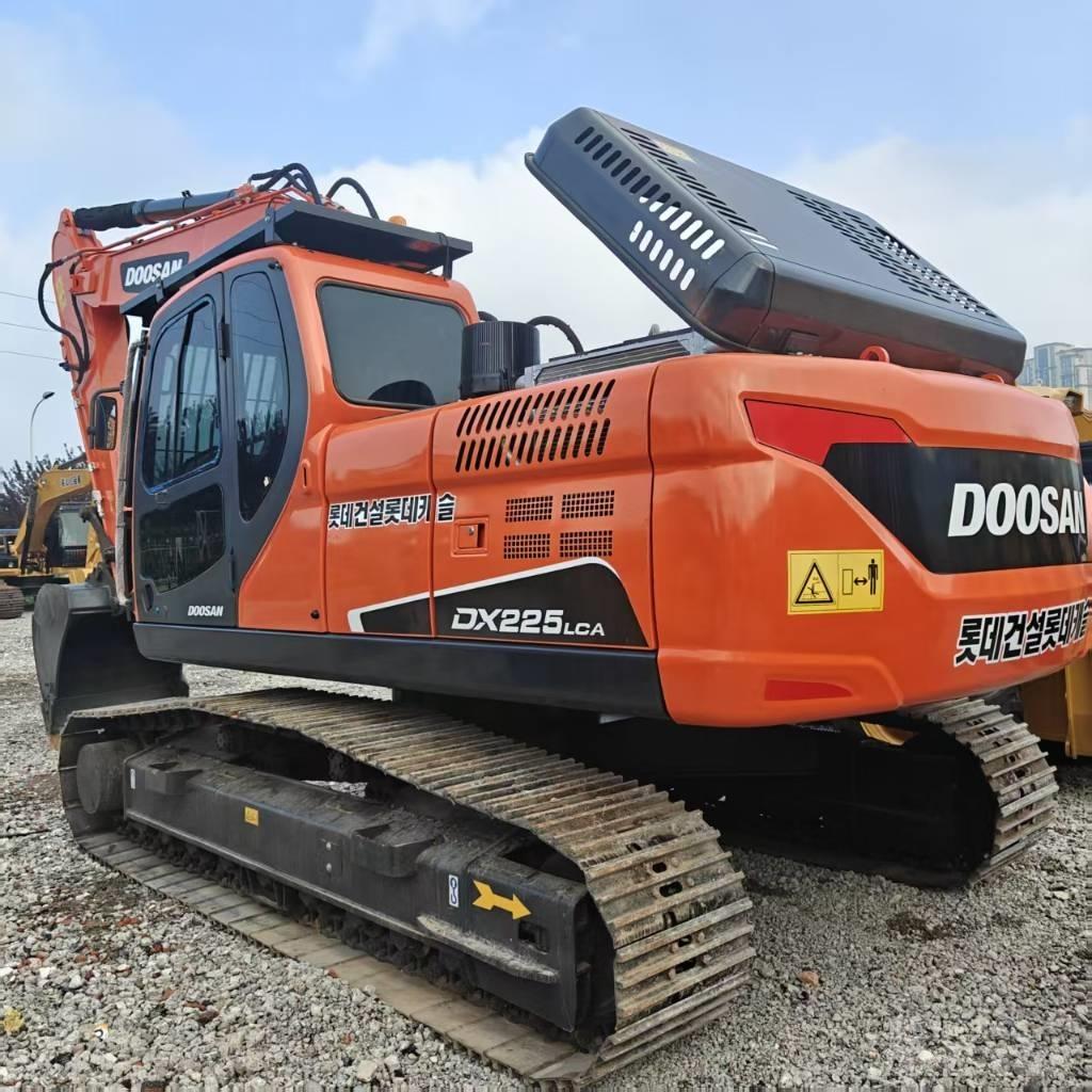 Doosan DX 225 LCA Bageri guseničari