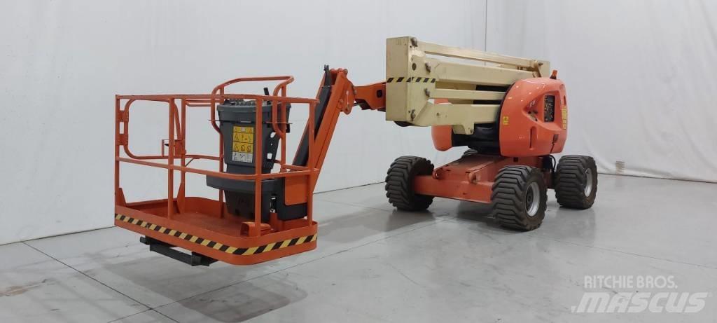 JLG 450 AJ Zglobne podizne platforme