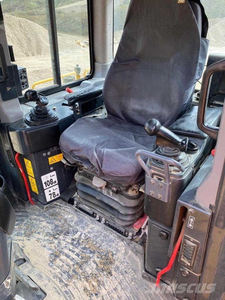 Komatsu DX65PXi-18 Buldožeri guseničari