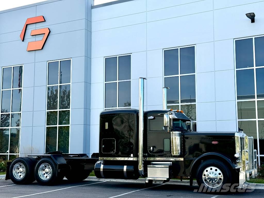Peterbilt 389 PRIDE Tegljači