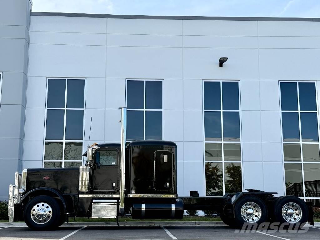 Peterbilt 389 PRIDE Tegljači