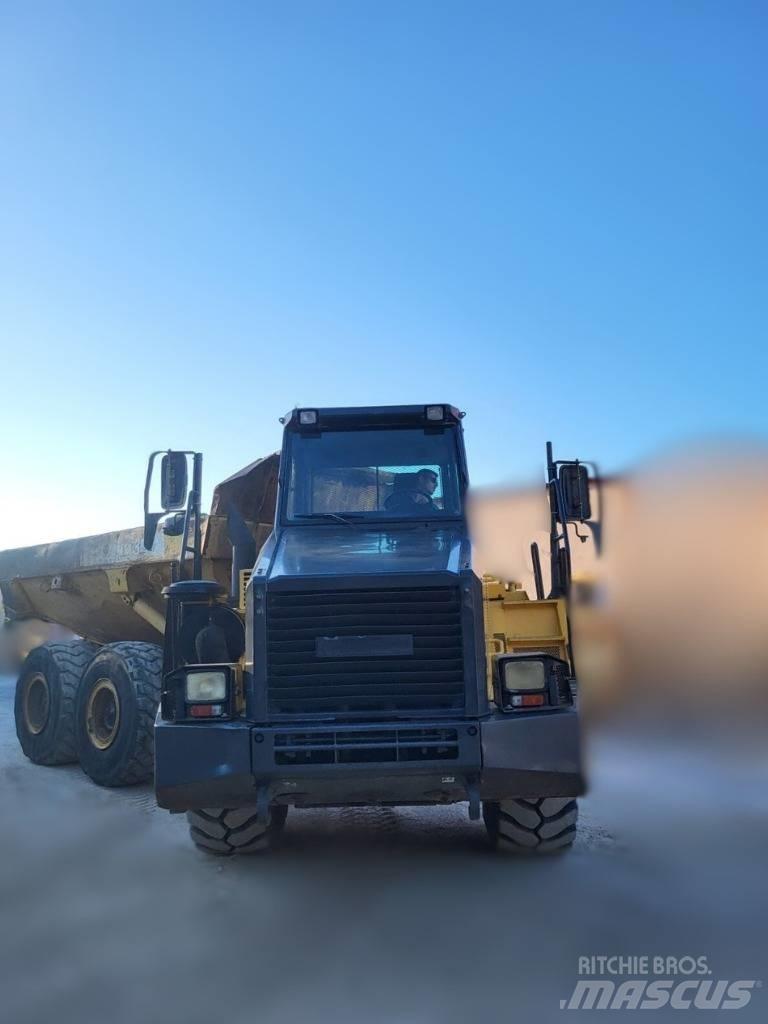 Komatsu HM 300 Zglobni damperi