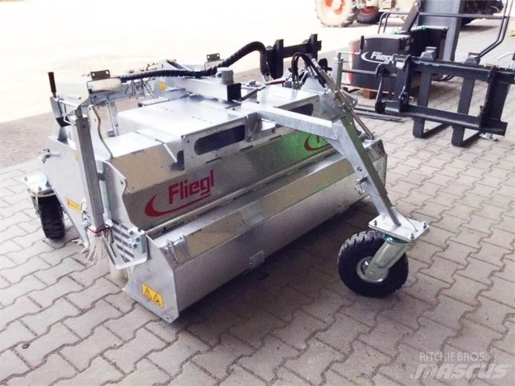 Fliegl Typ 500 Mašine za čišćenje