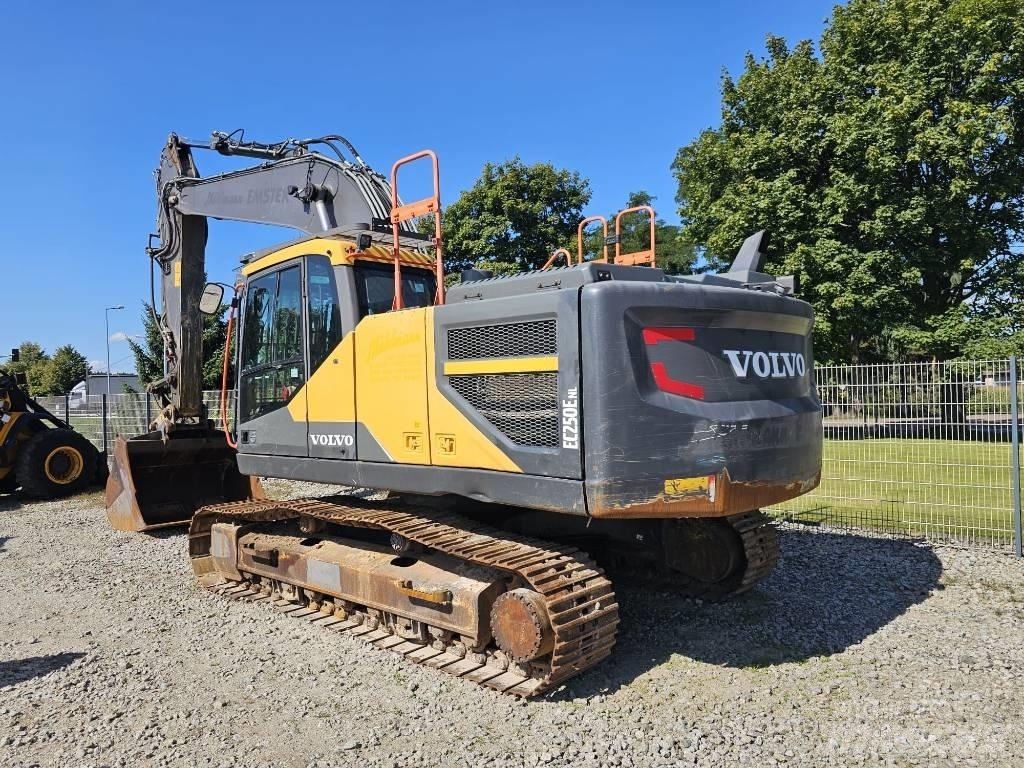 Volvo EC 250 E Bageri guseničari