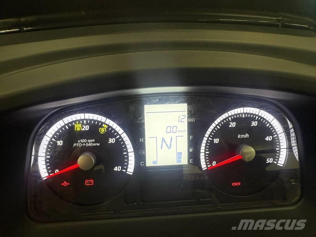 Kioti dk6020hst Traktori