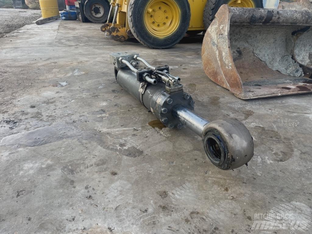 Liebherr A 910 Comp Hidraulika