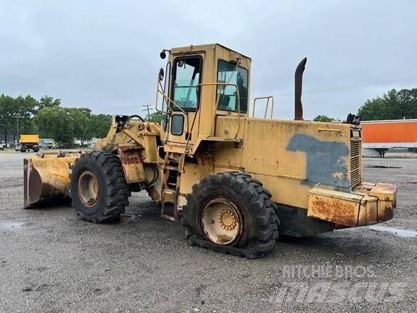 Komatsu WA 320-1 Utovarivači na točkove