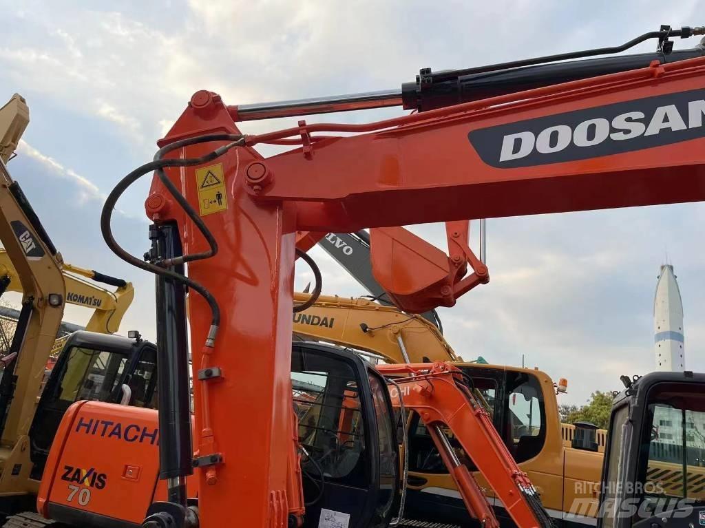 Doosan DX 75 Bageri guseničari
