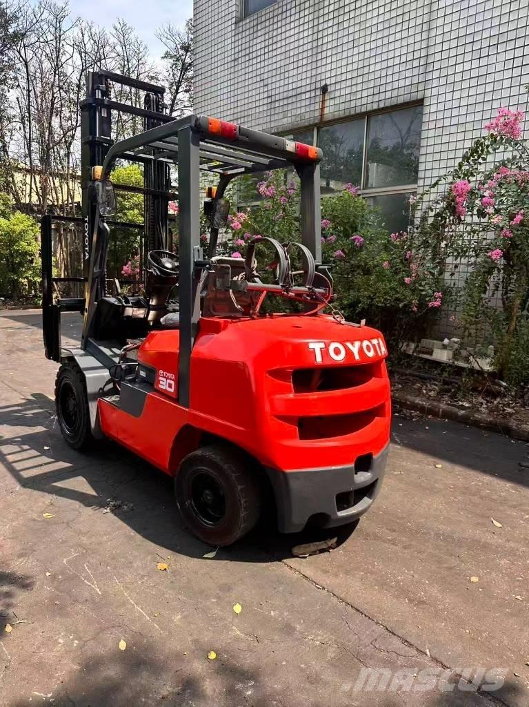Toyota FD 30 Dizelski viljuškari