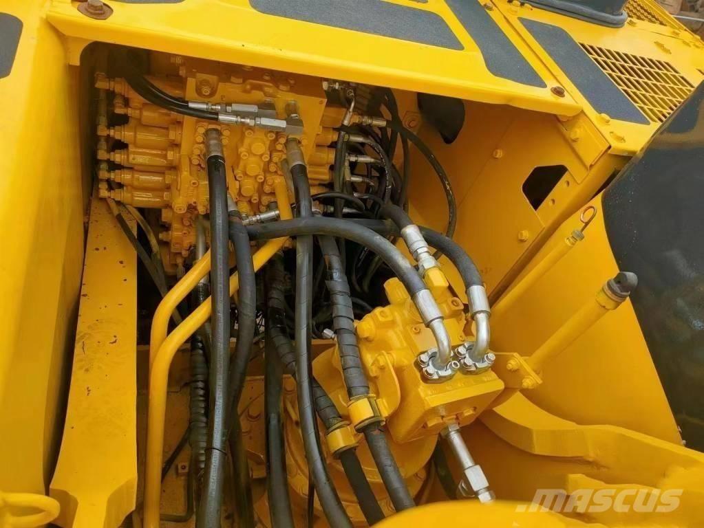 Komatsu pc220-7 Bageri guseničari
